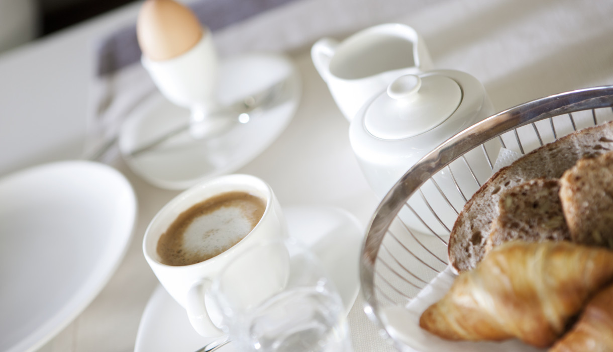 Frühstück, Croissant, Restaurant Goona